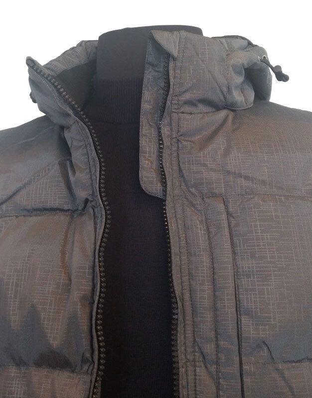 Väst med avtagbar huva